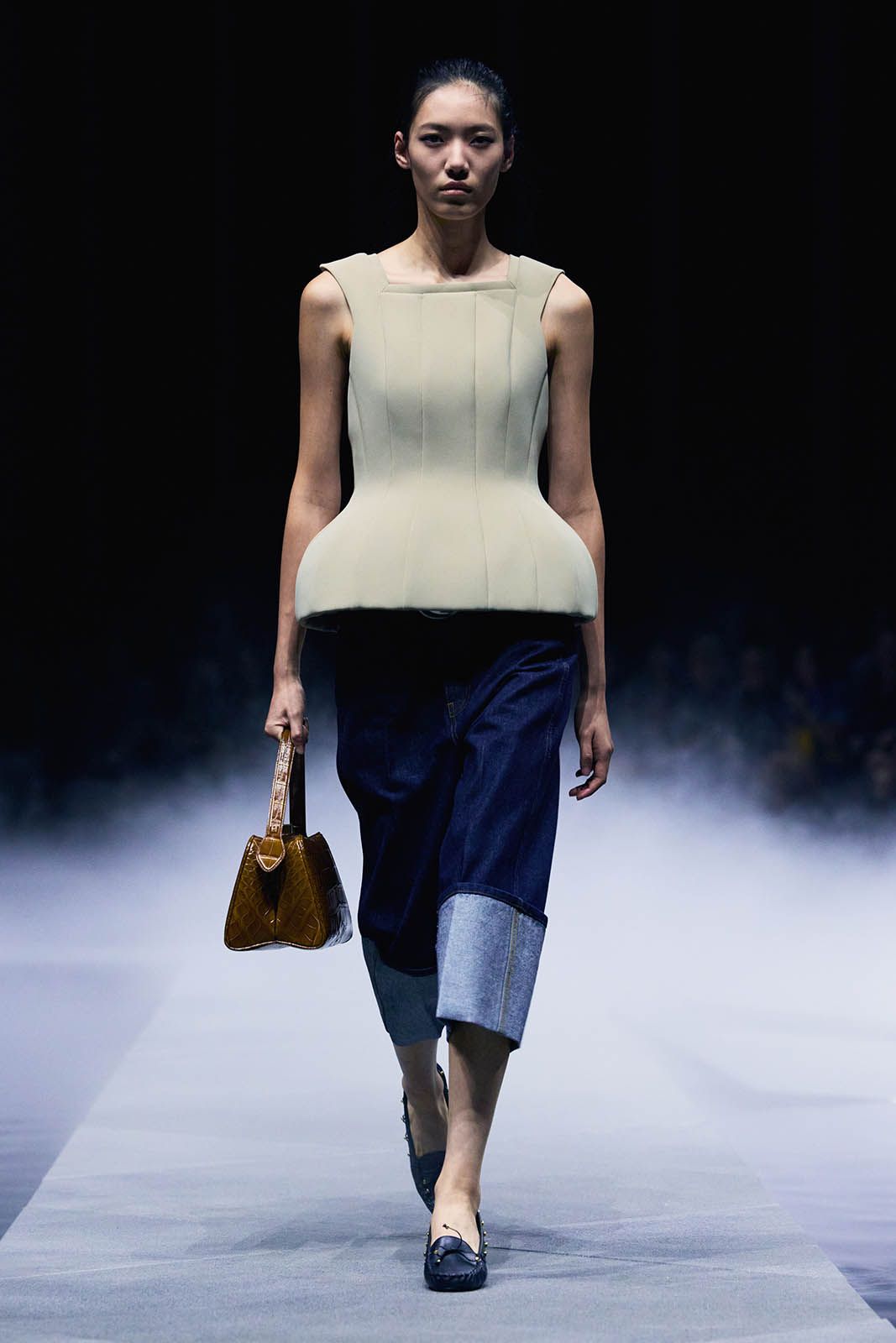 KHAITE_S26_RUNWAY_HANNA-TVEITE_13.jpg