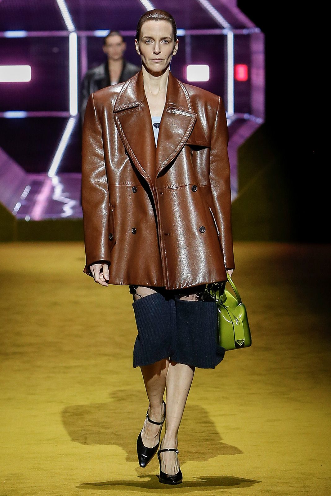 21 Prada Donna F W22.jpg
