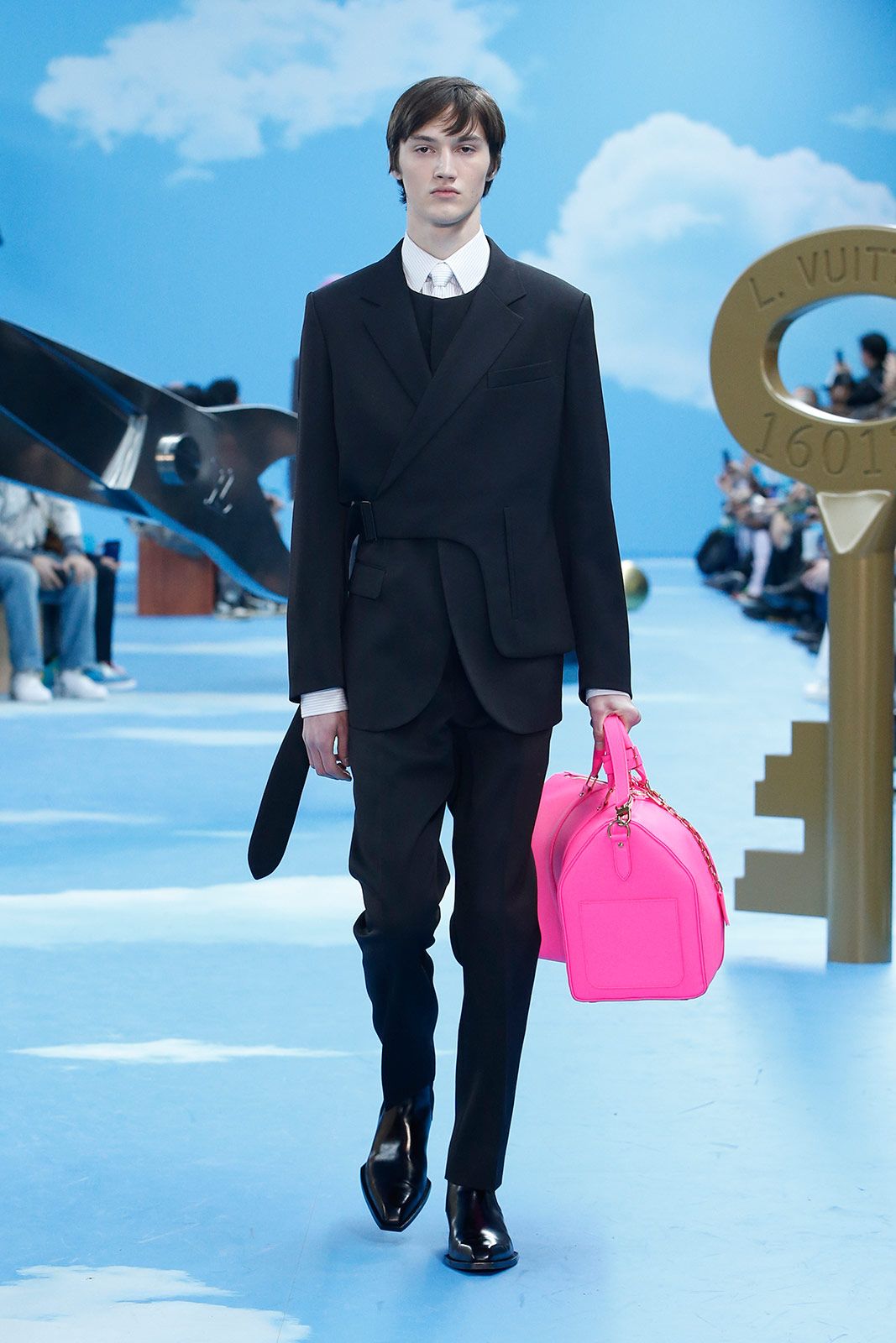 Louis Vuitton F W20 Metalmagazine 13.jpg