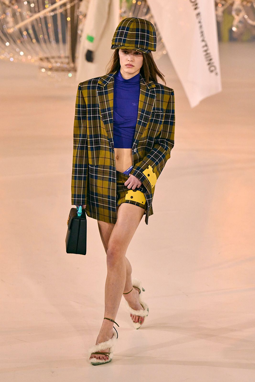 Off White Fall 2022 Ready to Wear Paris 26.jpg