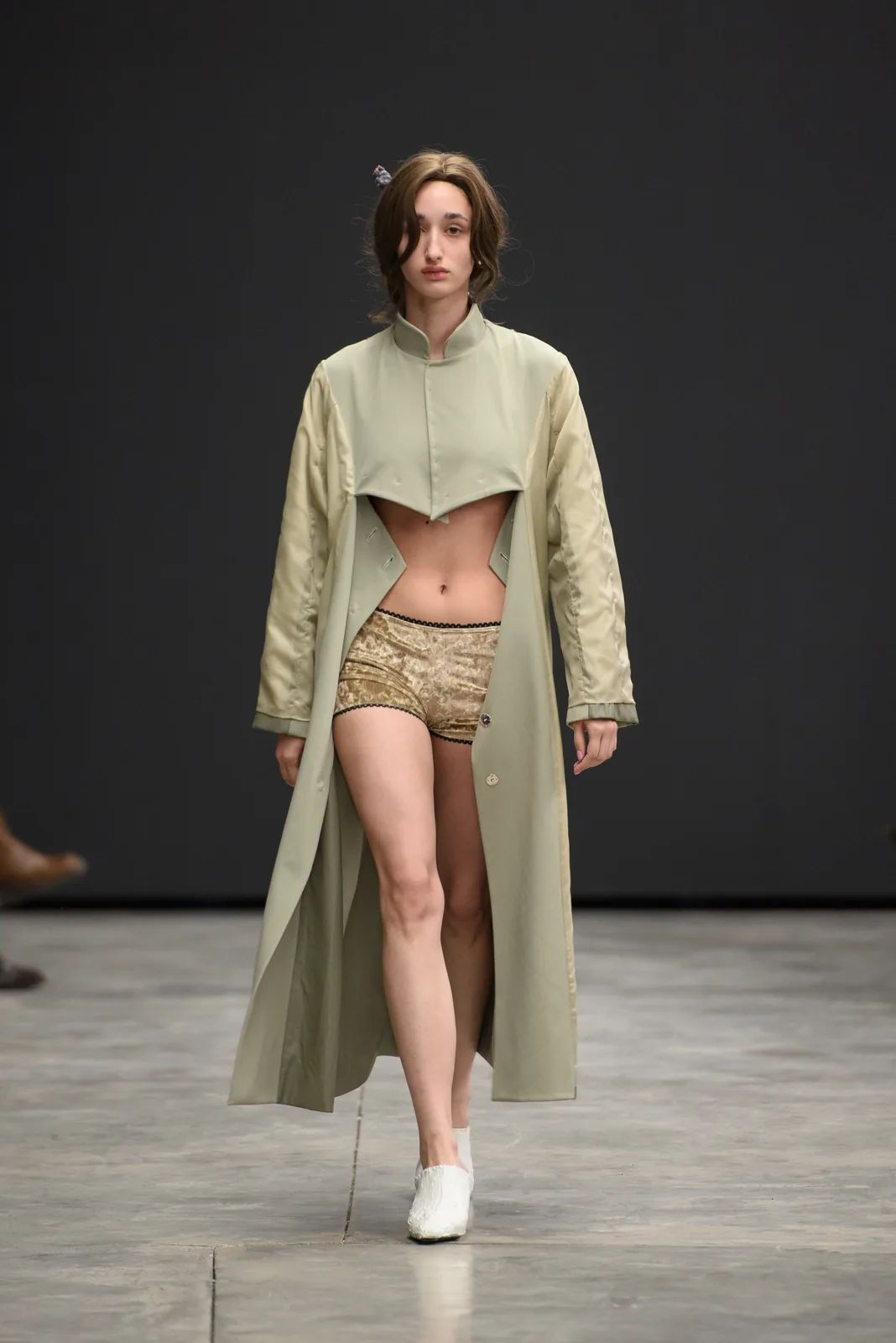 metal-mercedes-benz-fashion-week-tbilisi-03-syndrom-01.webp