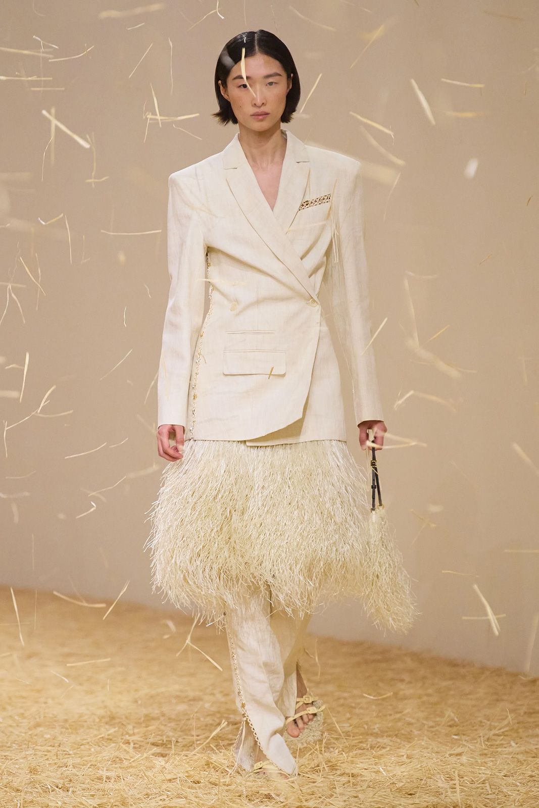 00048 Jacquemus Spring 2023 Ready to Wear Credit Gorunway.jpg