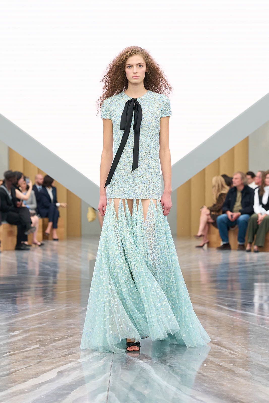 DIOR_W_RTW_SS26_19.jpg