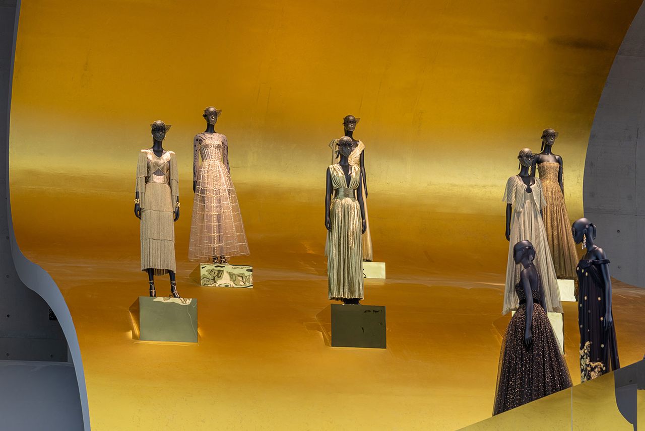 Dior Designers of Dreams Exhibition 2021 Metalmagazine 9.jpg