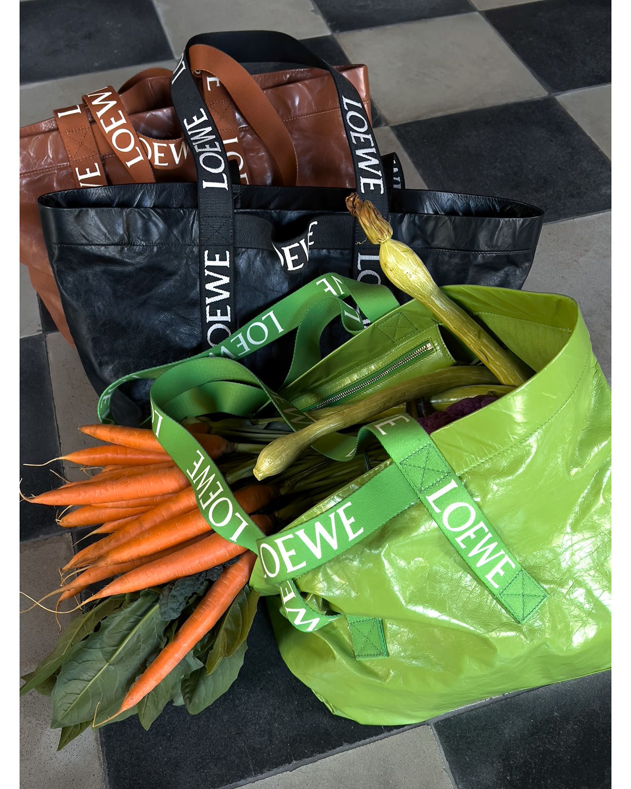 Loewe Spring Summer 2023 Metalmagazine 22.jpg