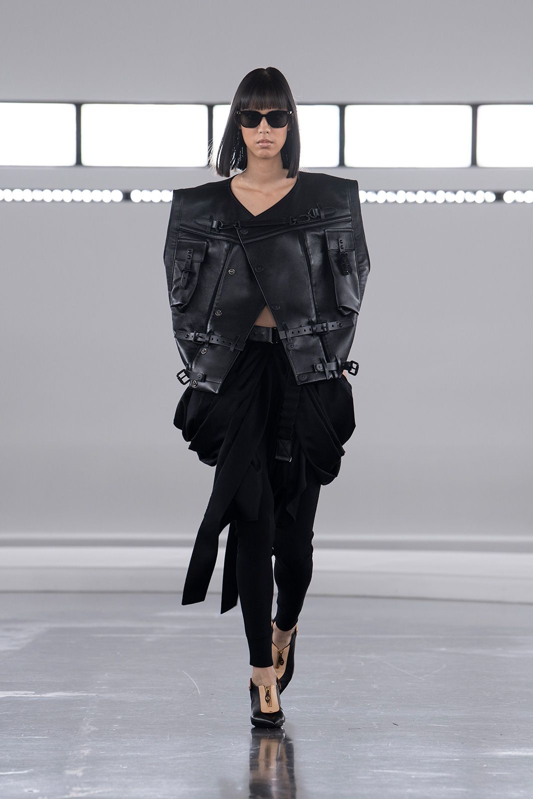 Louis_Vuitton_Women_s_Pre-Fall_2024_50.jpg