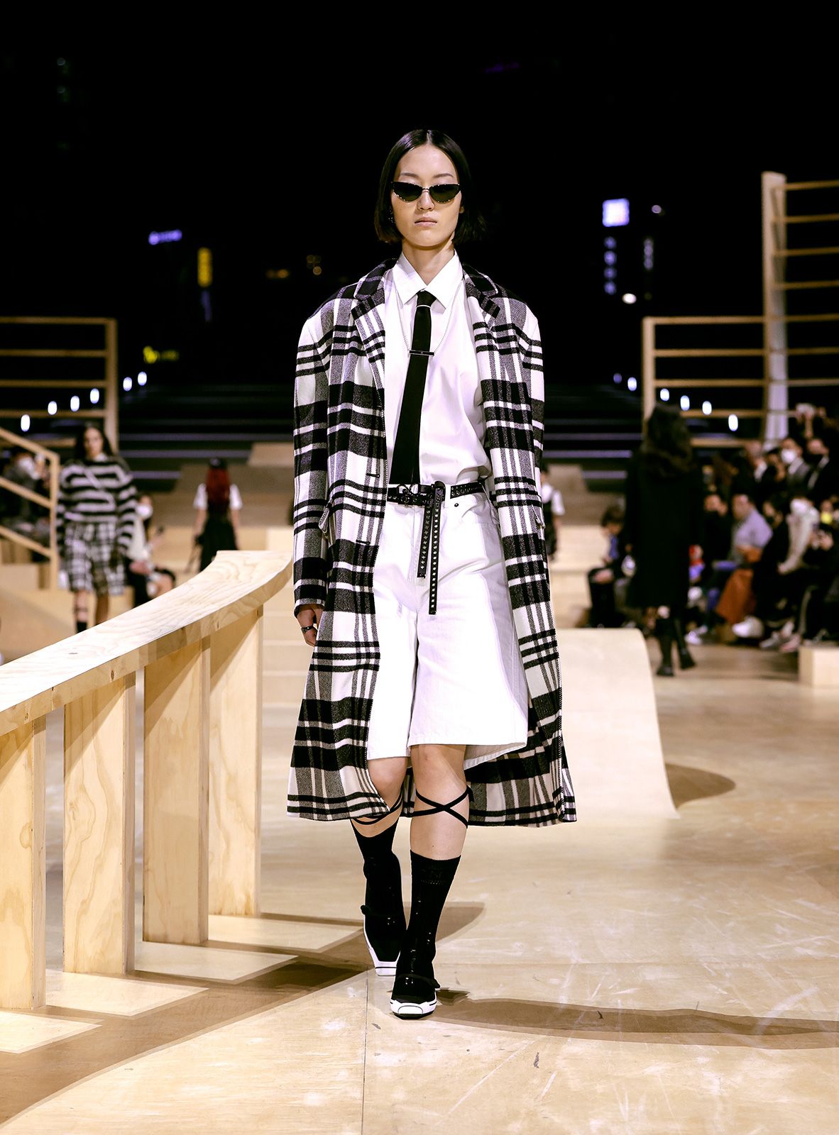 Dior Fall 2022 Show Metalmagazine 33.jpg