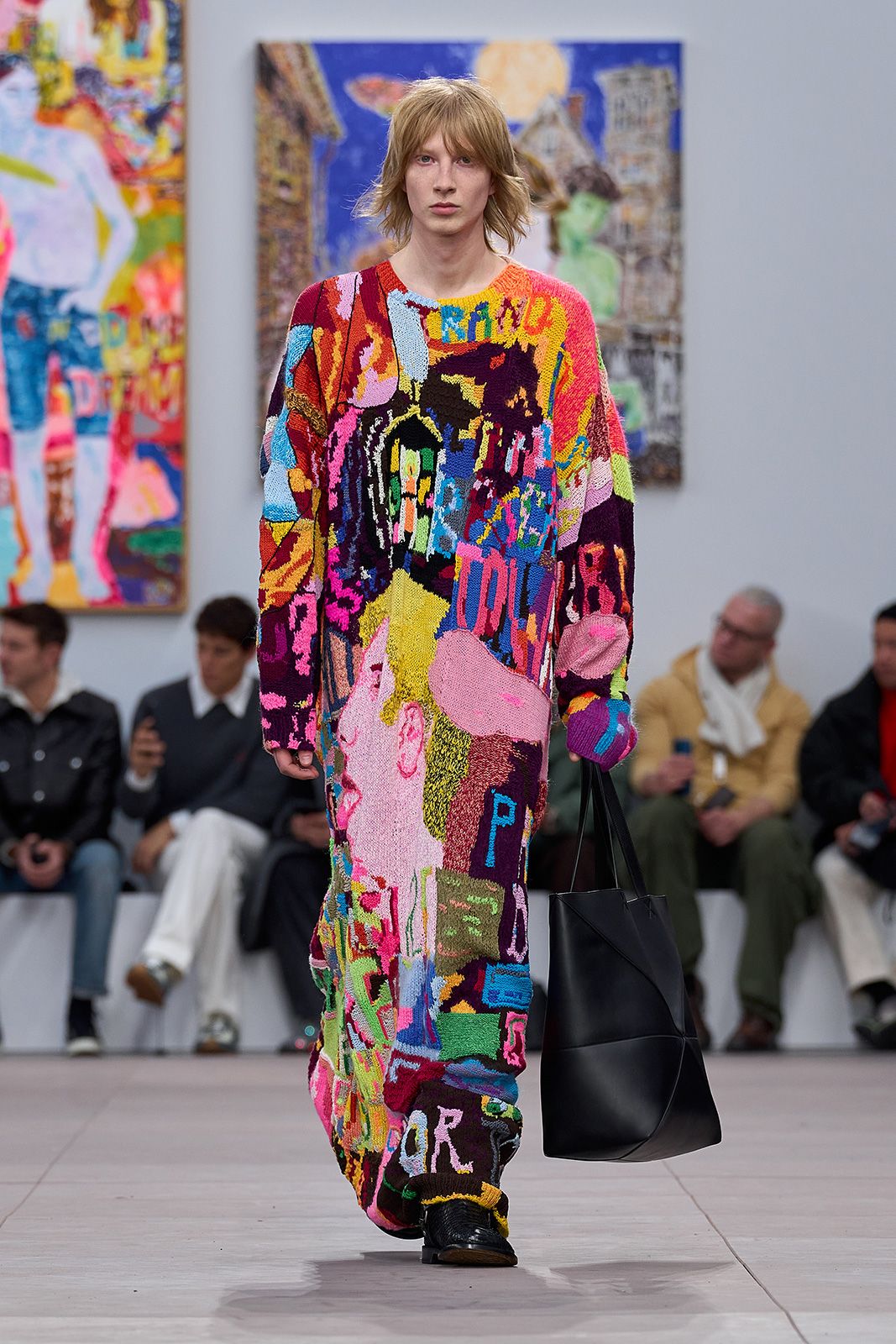 LOEWE_FW24_MW_SHOW_45.jpg