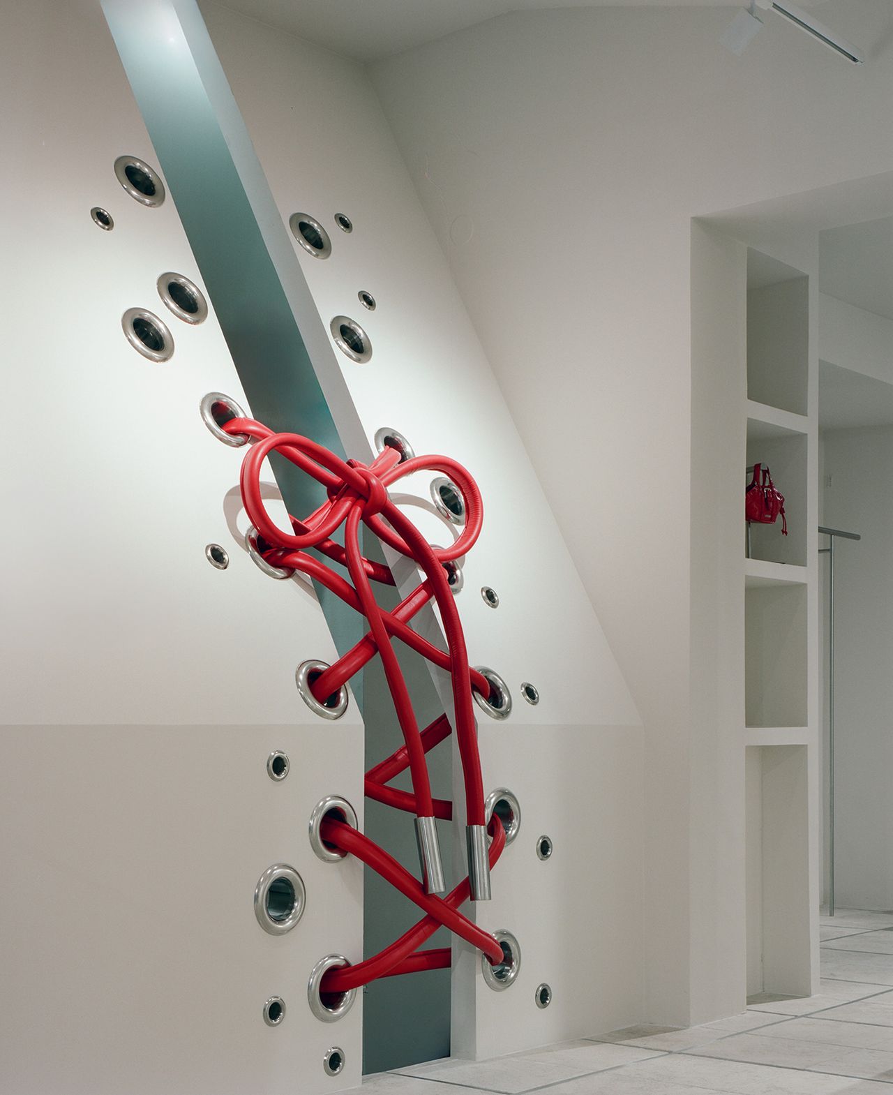 2-LAAGAM-FLAGSHIP-STORE.jpg