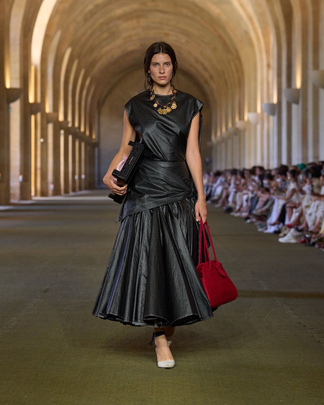 Jacquemus_21.jpg