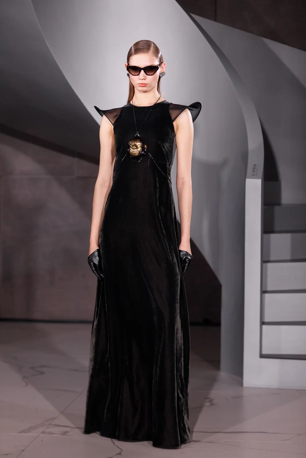 metal-rfw-2026-laura-daili-07.webp