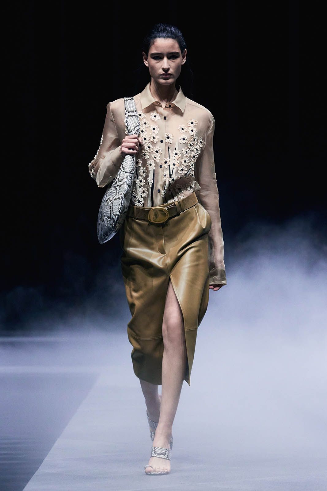 KHAITE_S26_RUNWAY_HANNA-TVEITE_25.jpg