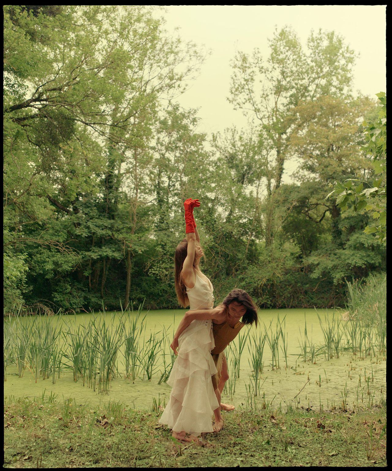 Willand Joan Dancing in the Wood Metalmagazine 4.jpg