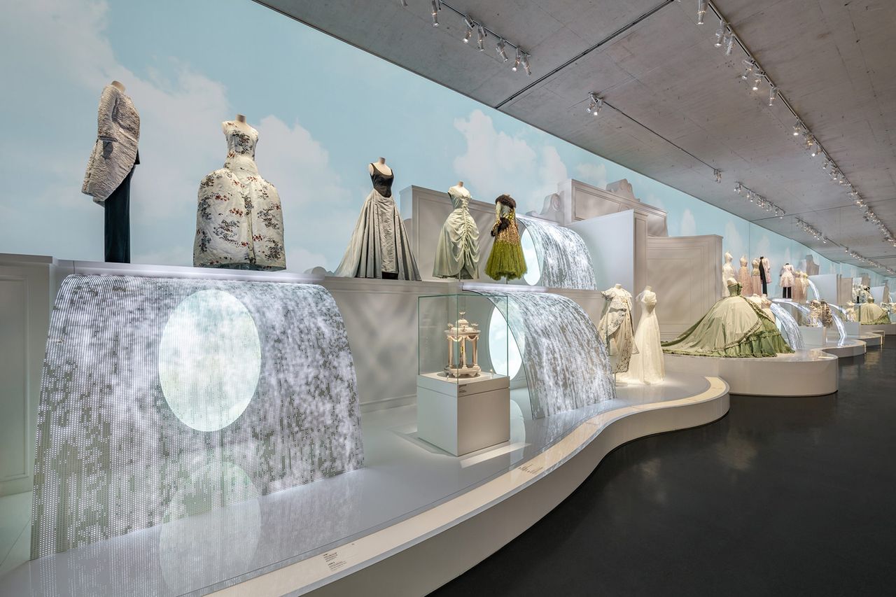 Dior Designers of Dreams Exhibition 2021 Metalmagazine 13.jpg