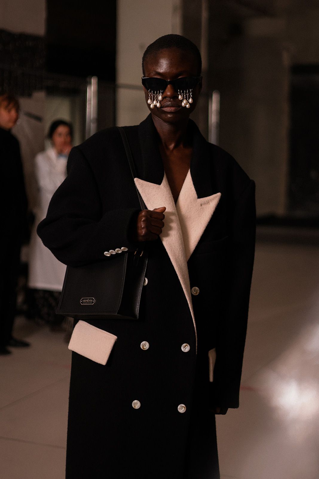 fw024-backstage-at-kiminte-kimhekim-079.jpg