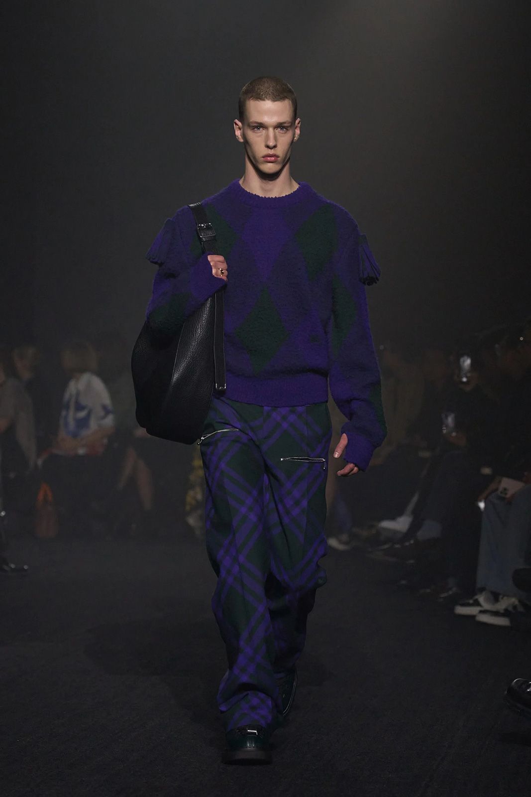 Burberry Fall 2023 Ready to Wear Gorunway 5.jpg