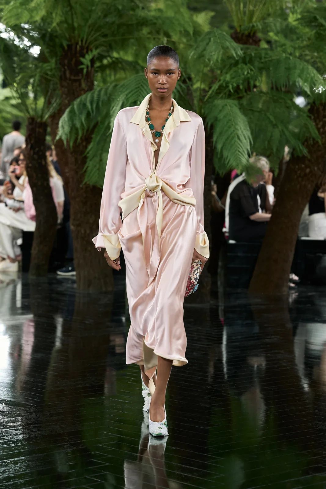metal-dior-haute-couture-f-w-2026-10.webp