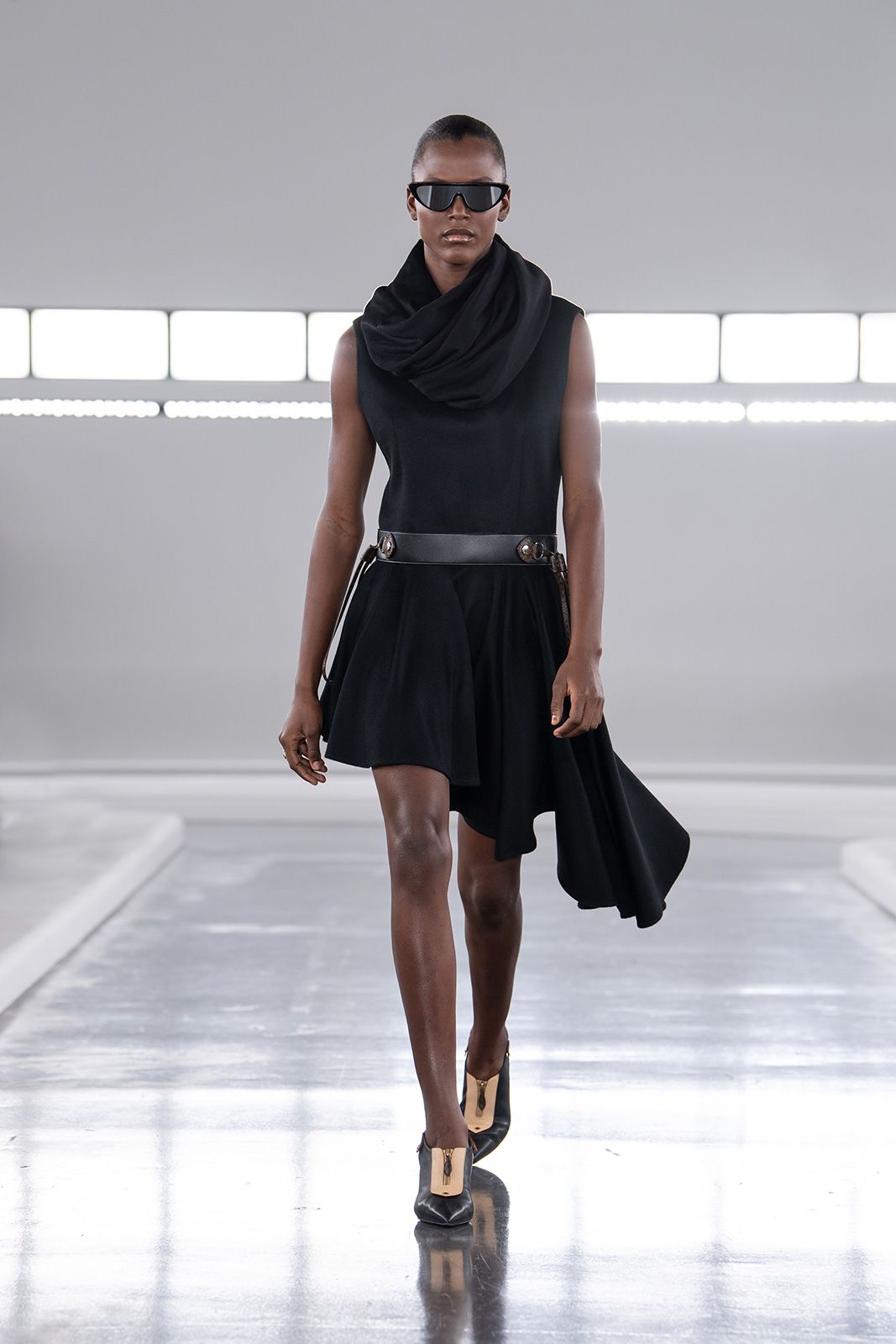 Louis_Vuitton_Women_s_Pre-Fall_2024_45.jpg