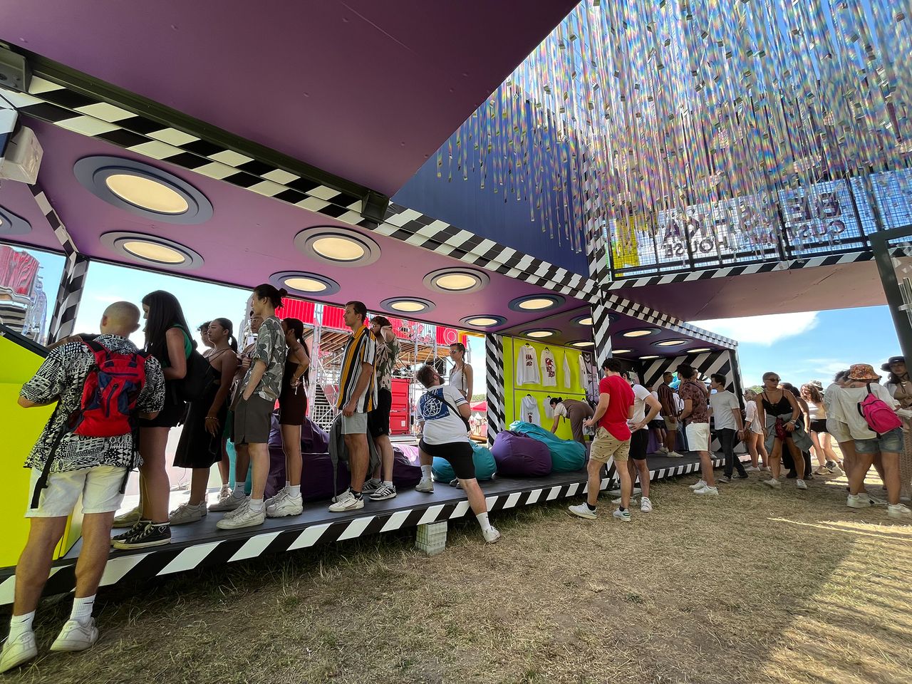 Bershka X Lollapalooza Metalmagazine 10.jpg