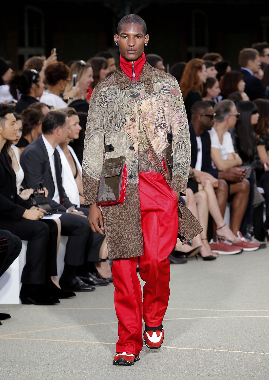 Givenchy S S17 Metalmagazine 16.jpg