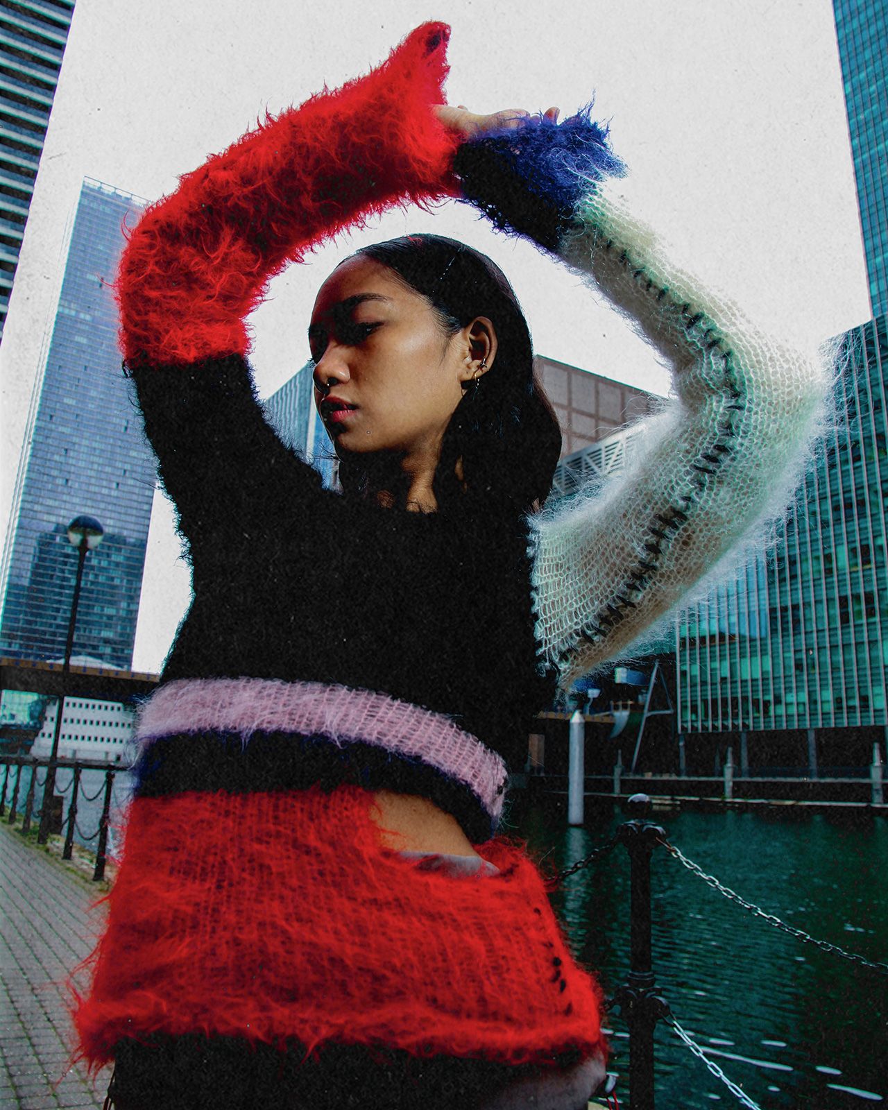 Freya Mc Kee Metalmagazine 4.jpg