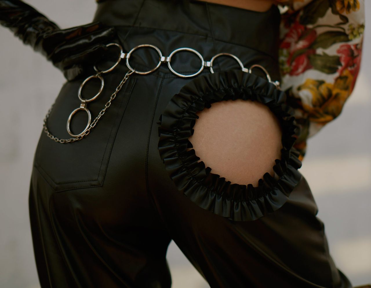 Paola Vivas Metalmagazine 13.jpg