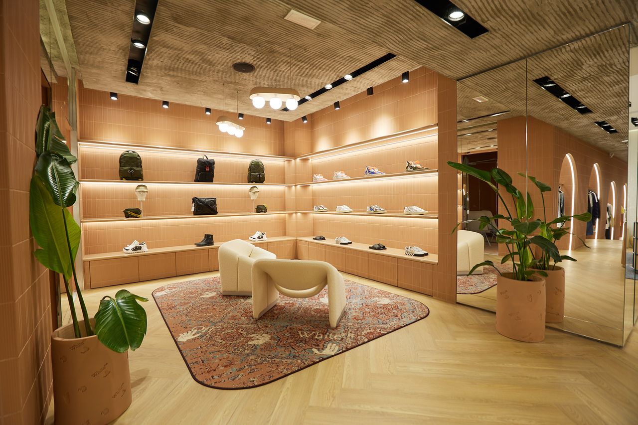 Off White Madrid Metalmagazine 3.jpg