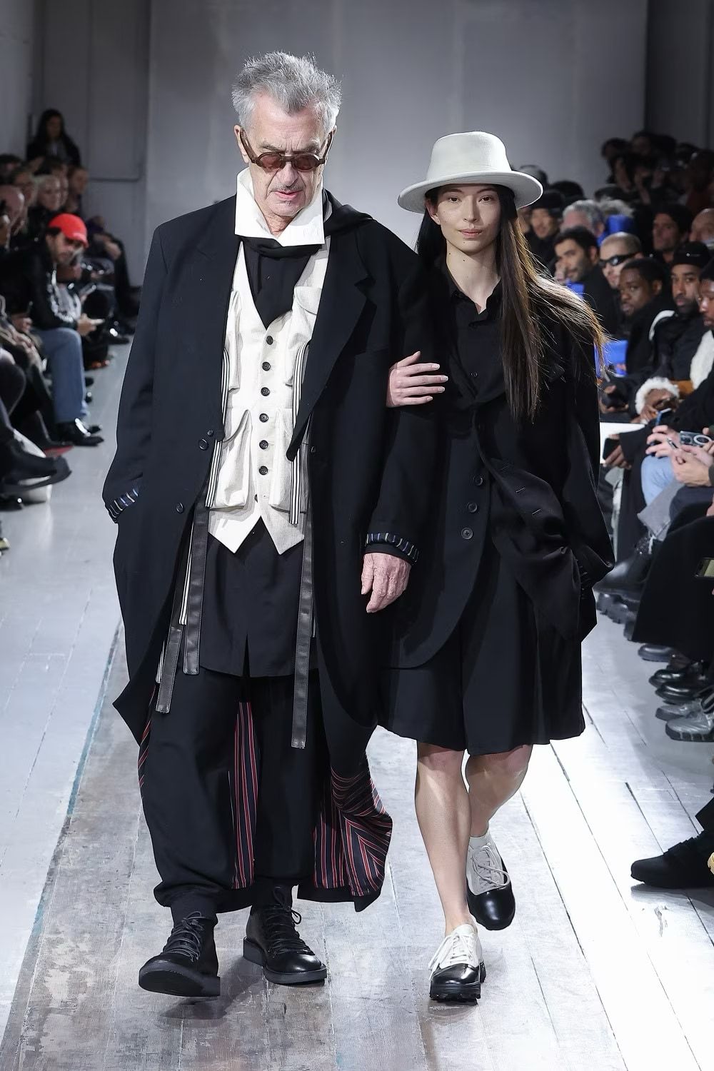 Yohji-Yamamoto-POUR-HOMME-AW24_8.jpg