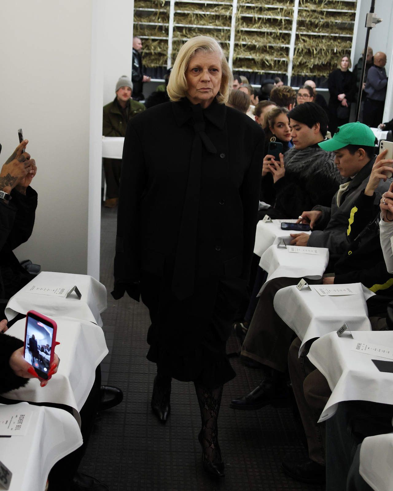 Richert_Beil_Aw26_Look04_Social_by_Boris Marberg_for_BFW.jpg
