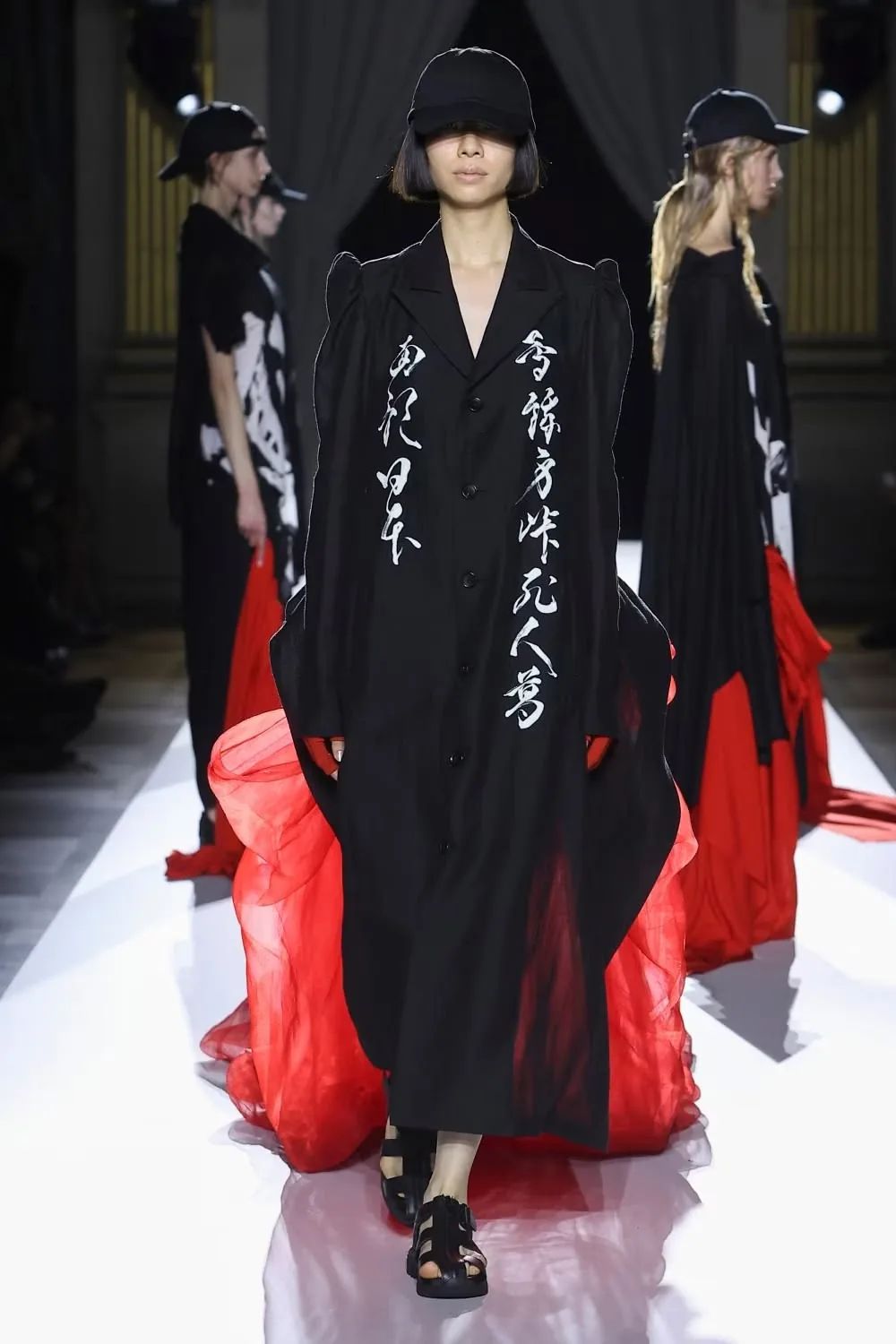 metal-yohji-yamamoto-05.webp