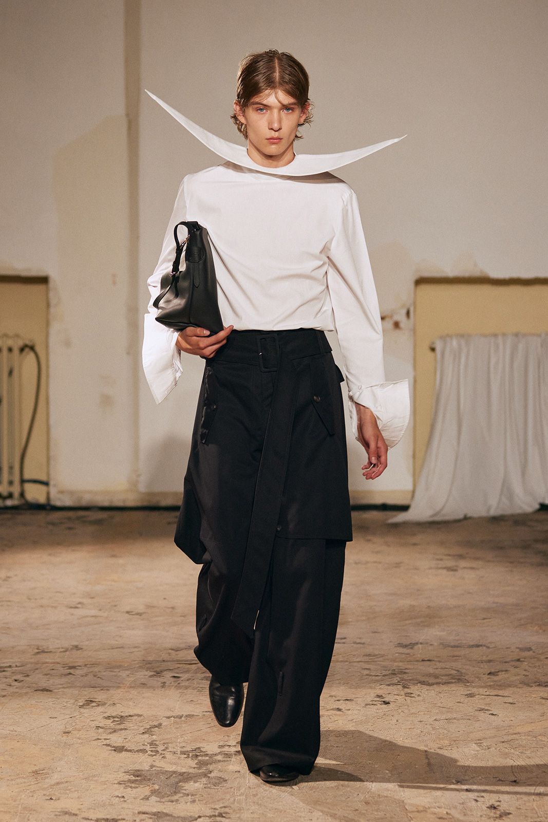 Egonlab_ss26_runway_2.jpg
