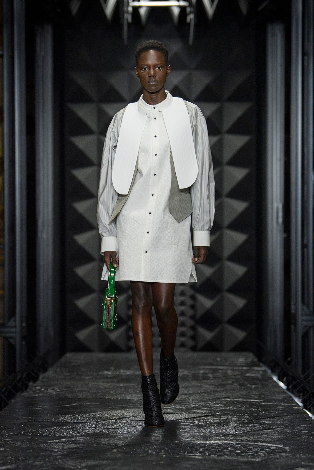 Louis Vuitton F W2324 Look 11.jpg