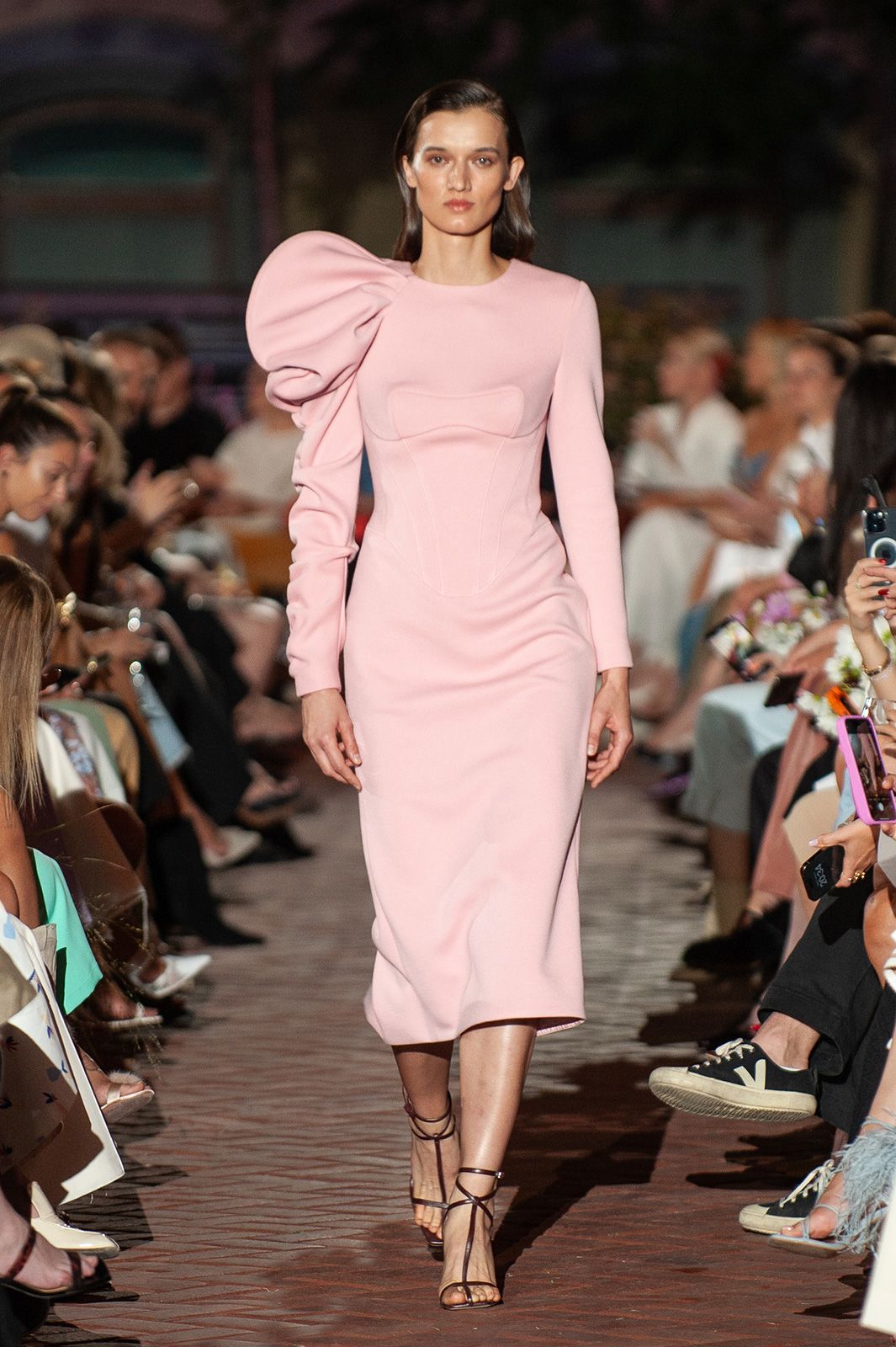 UFW_SS_25_the_COAT_by_Katya_Silchenko_Credit_Volodymyr_Bosak-14.jpg