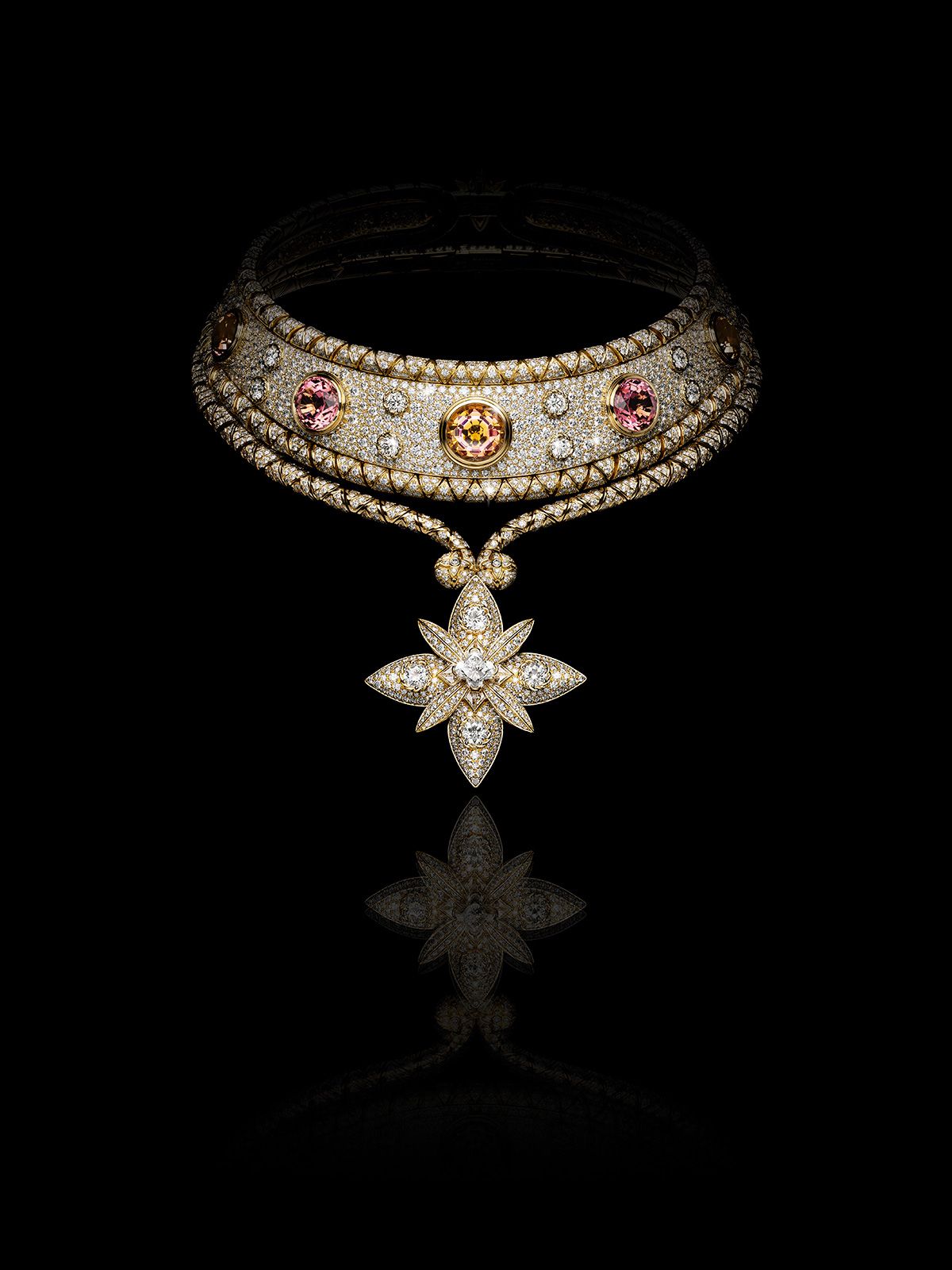 AURA-NECKLACE---LOUIS-VUITTON-VIRTUOSITY---LOUIS-VUITTON-HIGH-JEWELRY-©Laziz-Hamani.jpg