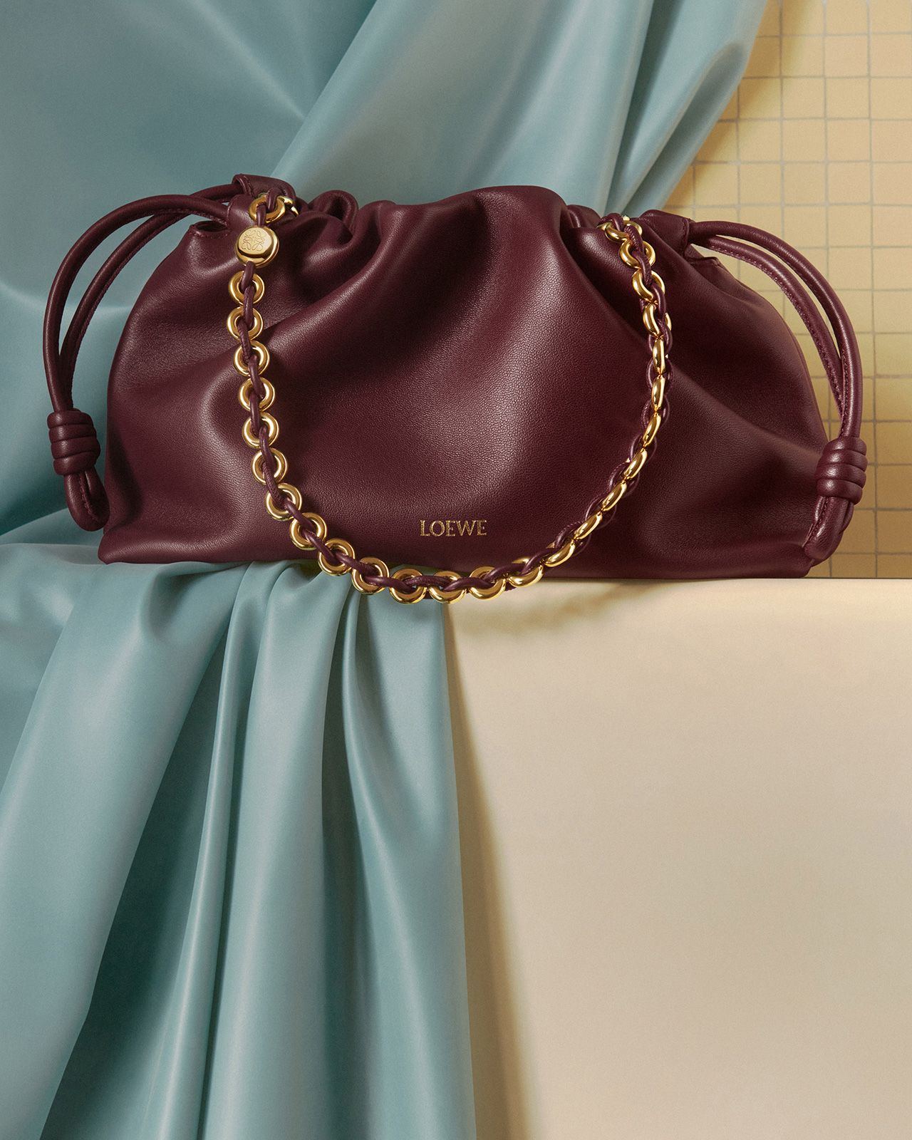 LoeweFlamencoPurse_5.jpg