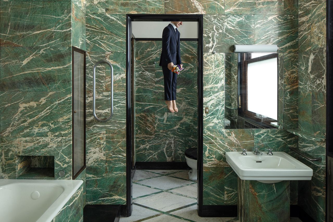 Maurizio Cattelan 7.jpg