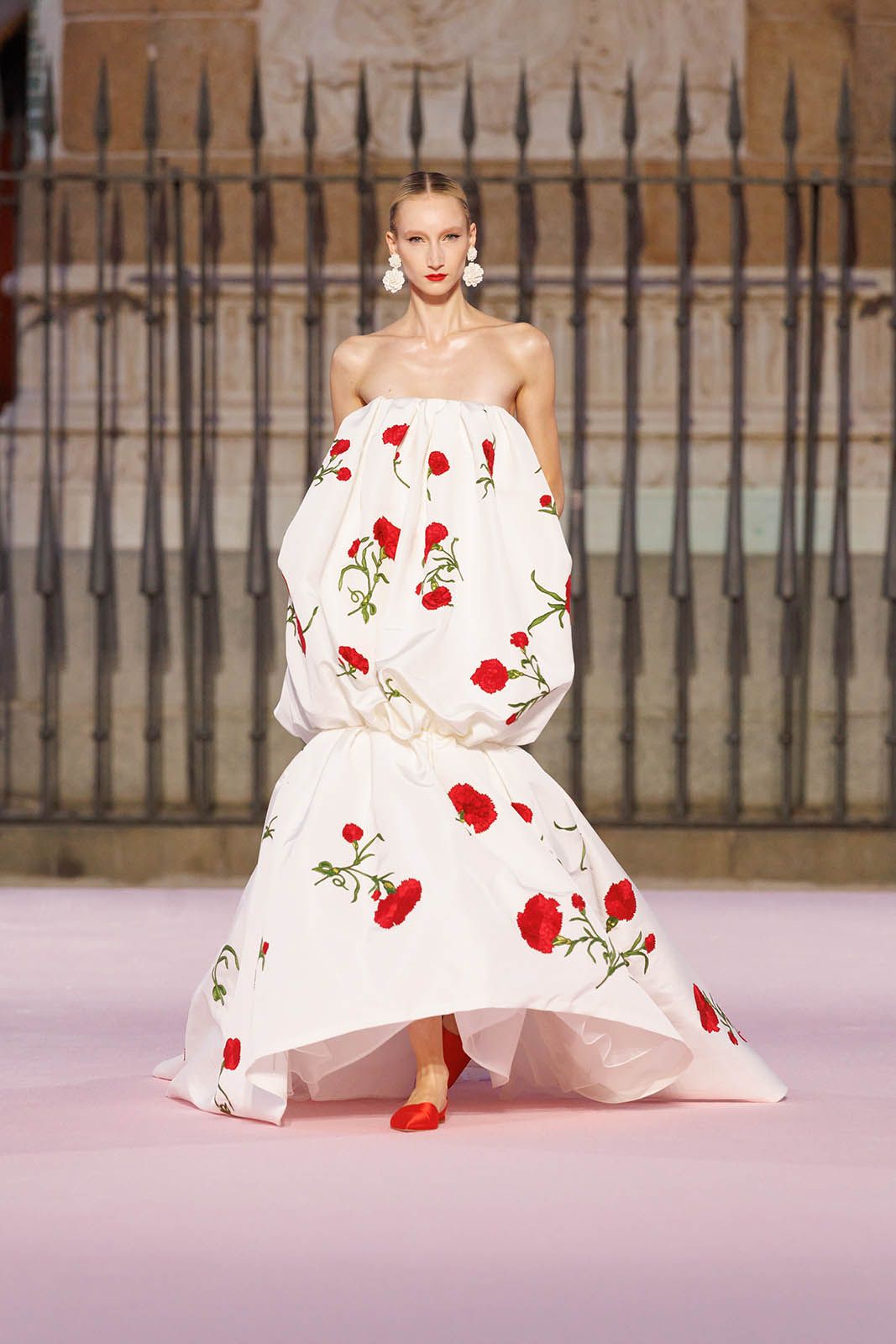 Carolina-Herrera_SS_2026_18.jpg
