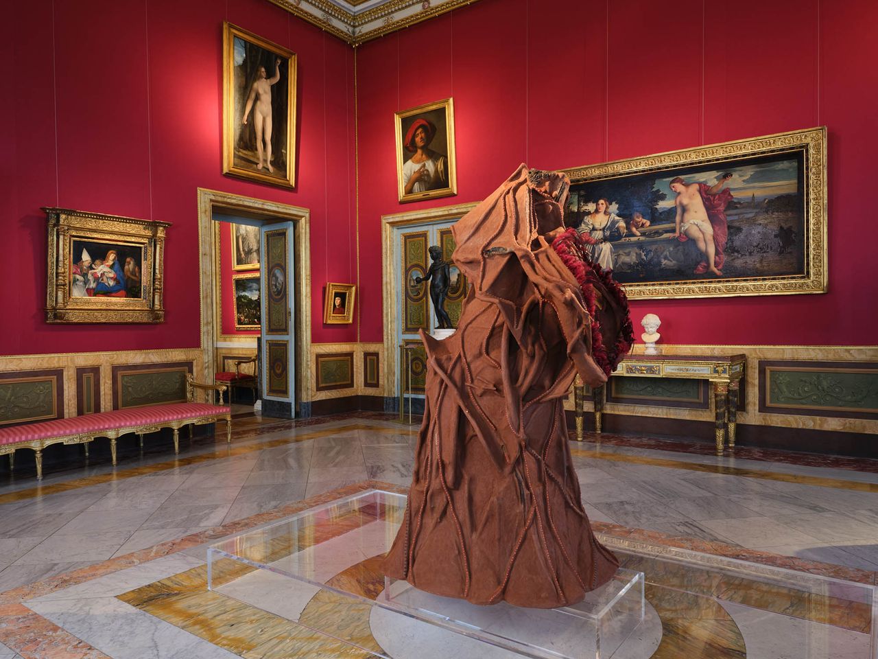 Galleria-Borghese_Wangechi-Mutu_1.jpg