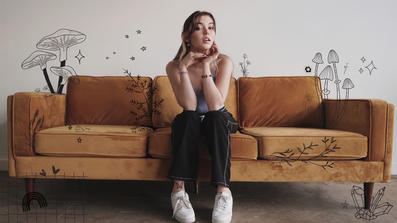 Elyse Jewel 1.jpg