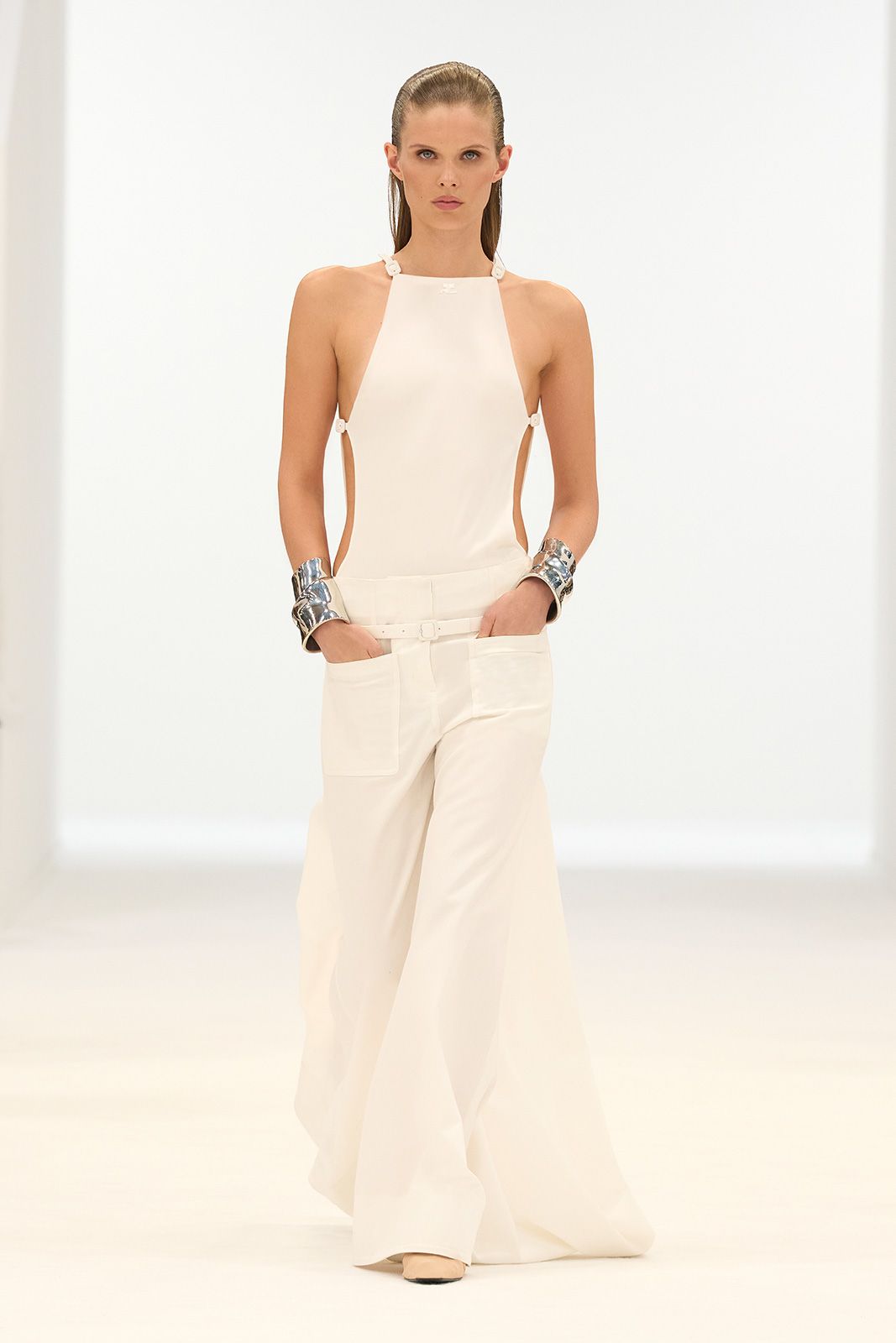 COURREGES_SS26_18.jpg