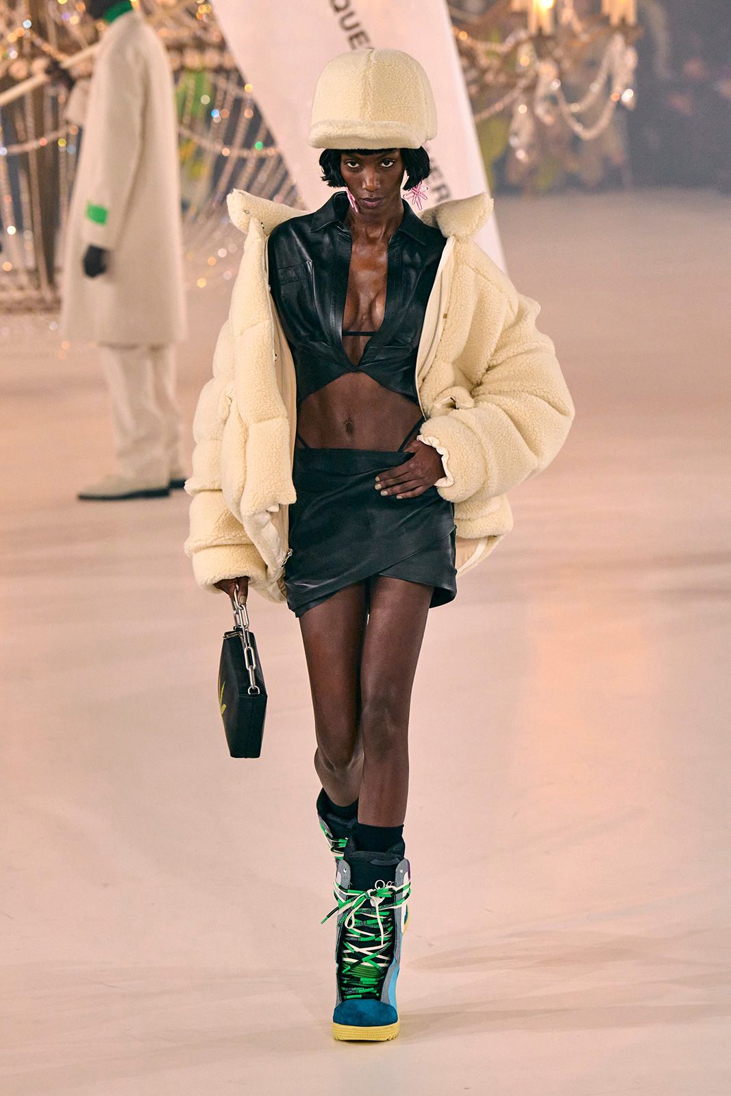 Off White Fall 2022 Ready to Wear Paris 36.jpg