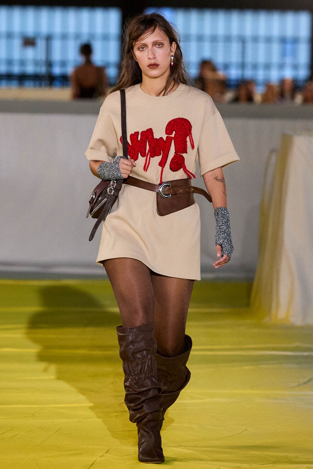 RUNWAY_LOOK_22_DESIGUAL_STUDIO_FASHION_SHOW_2025_17.jpg
