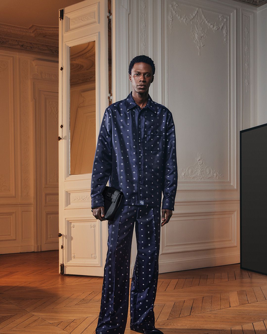 LOUIS-VUITTON-MENrsquo;S-NEW-FORMAL-FALL-WINTER-2025-LOOK-14.jpg