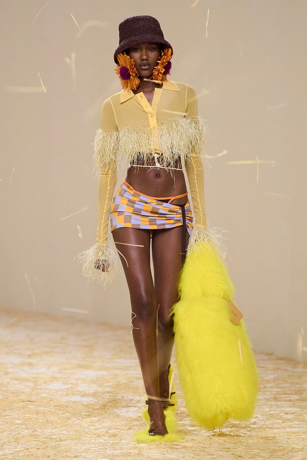 00013 Jacquemus Spring 2023 Ready to Wear Credit Gorunway.jpg