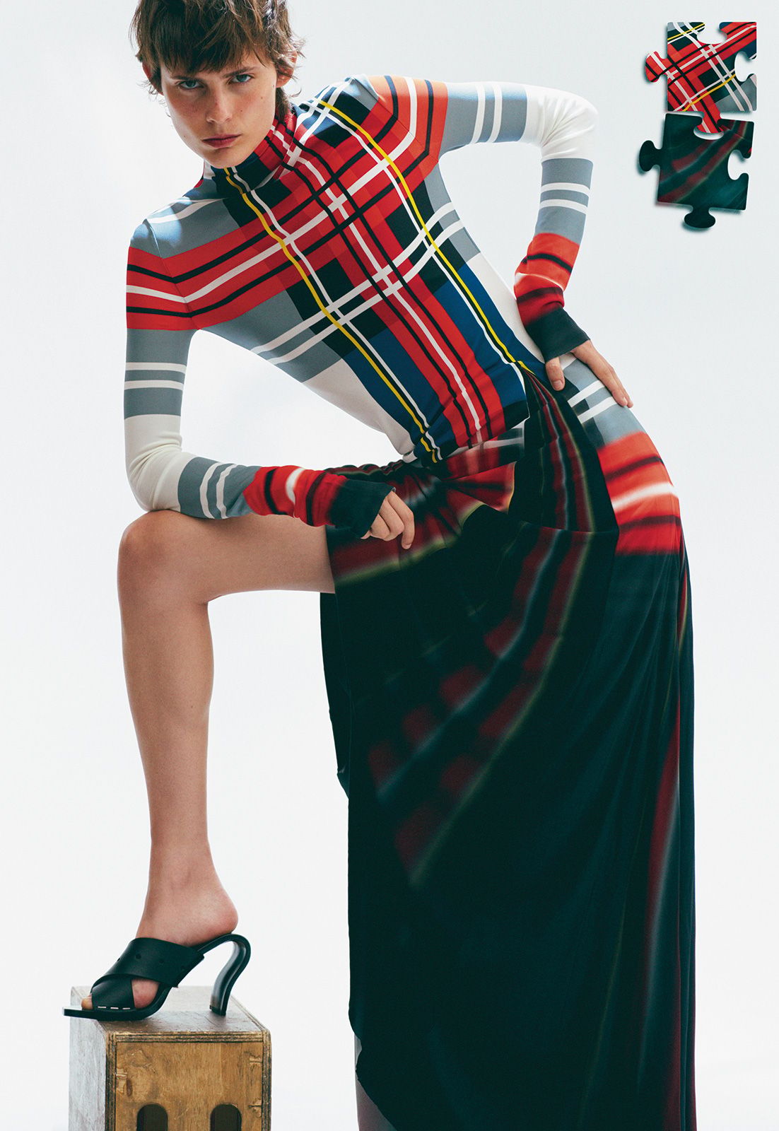 METAL-52-Loewe-editorial-1.jpg