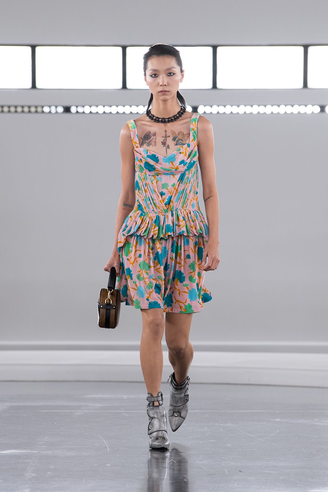 Louis_Vuitton_Women_s_Pre-Fall_2024_10.jpg