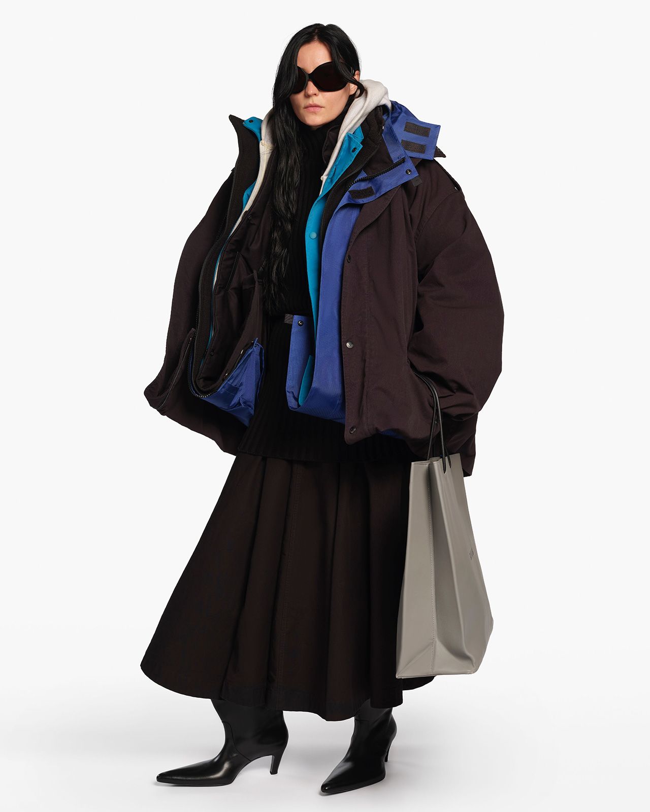 BALENCIAGA-SPRING-26-IMAGE-LOOK-15_ALEXANDRA.jpg