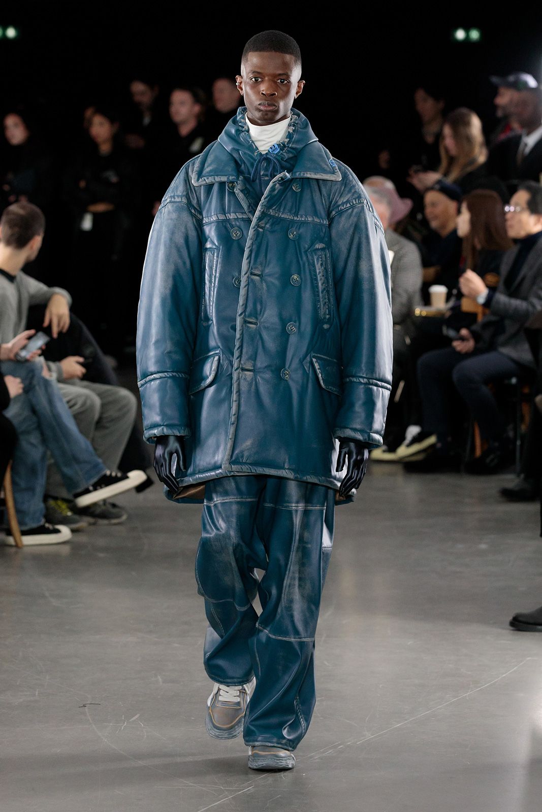 Maison Mihara Yasuhiro F W 2023 55.jpg