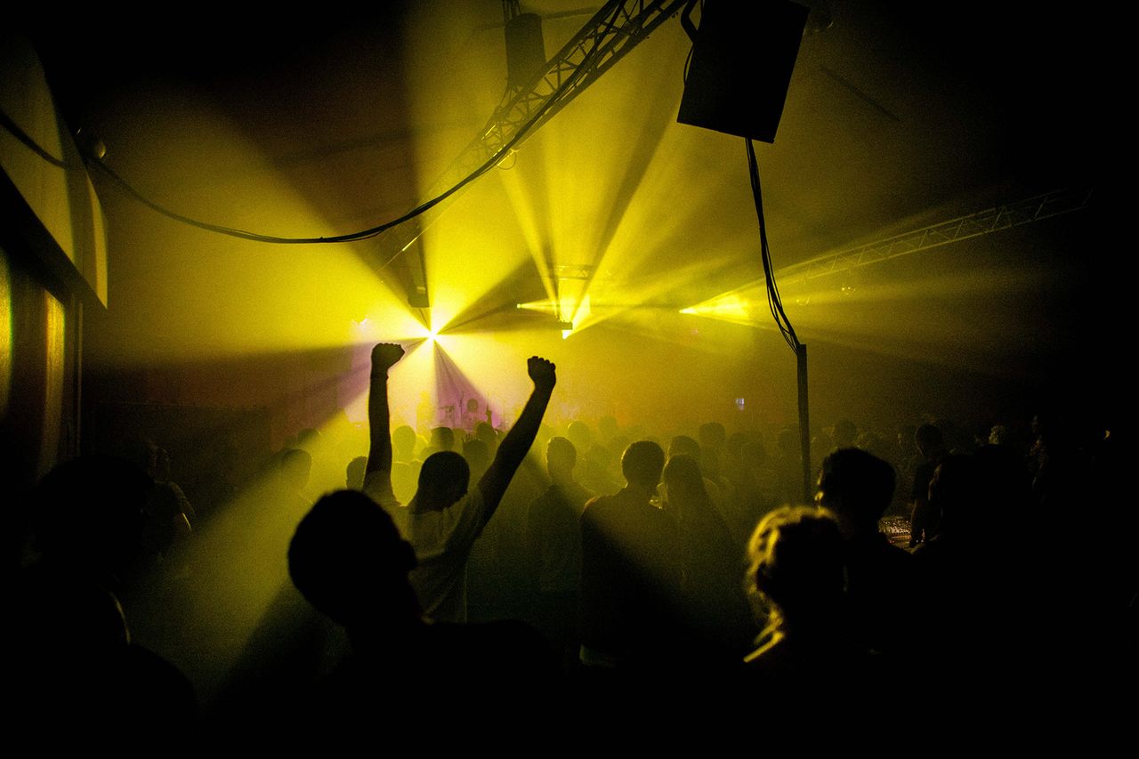 Visions 92 Lee Arucci.jpg