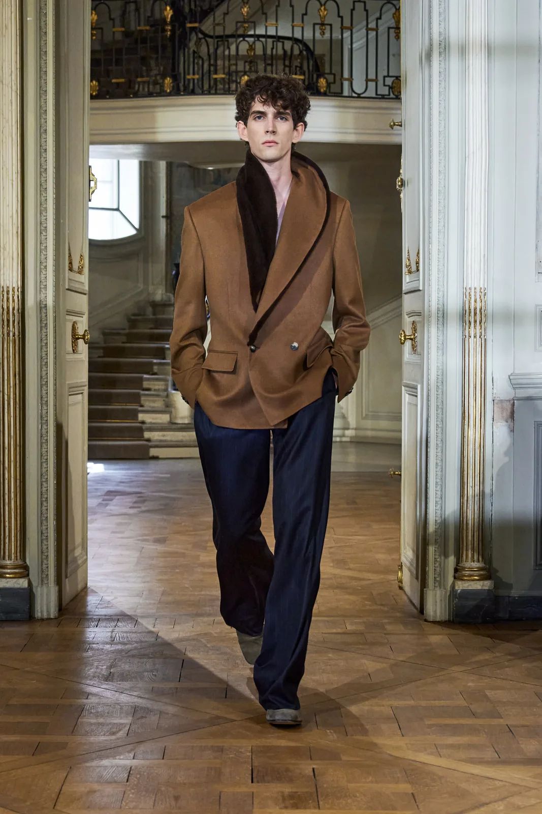 metal-dior-s-s-2027-menswear-07.webp